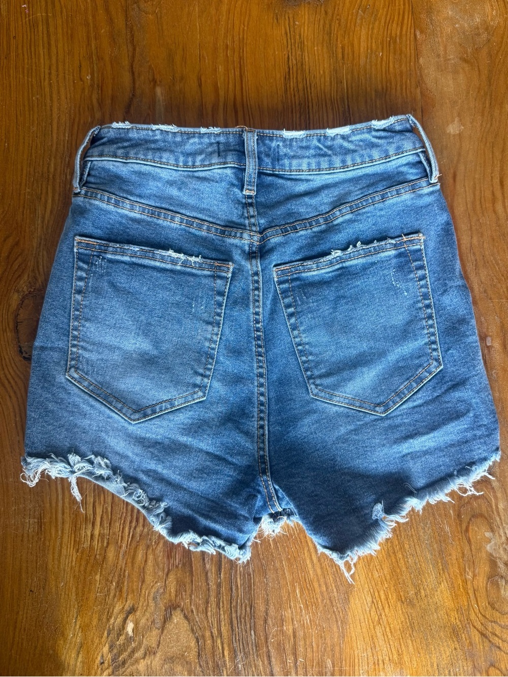 We The Free High Rise CRVY Distressed Denim Shorts Medium Blue Size 27 - Picture 2 of 7